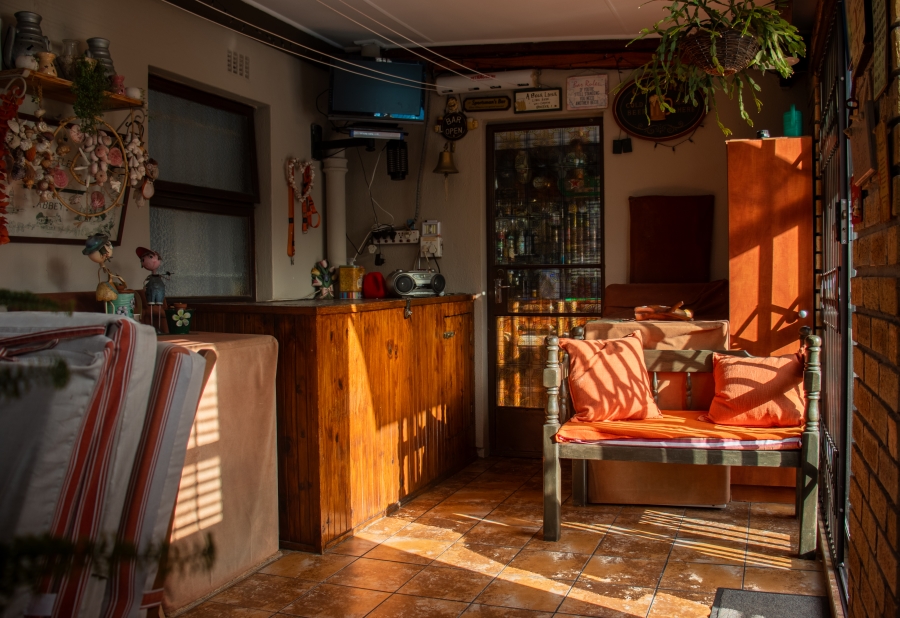2 Bedroom Property for Sale in Bo Oakdale Western Cape